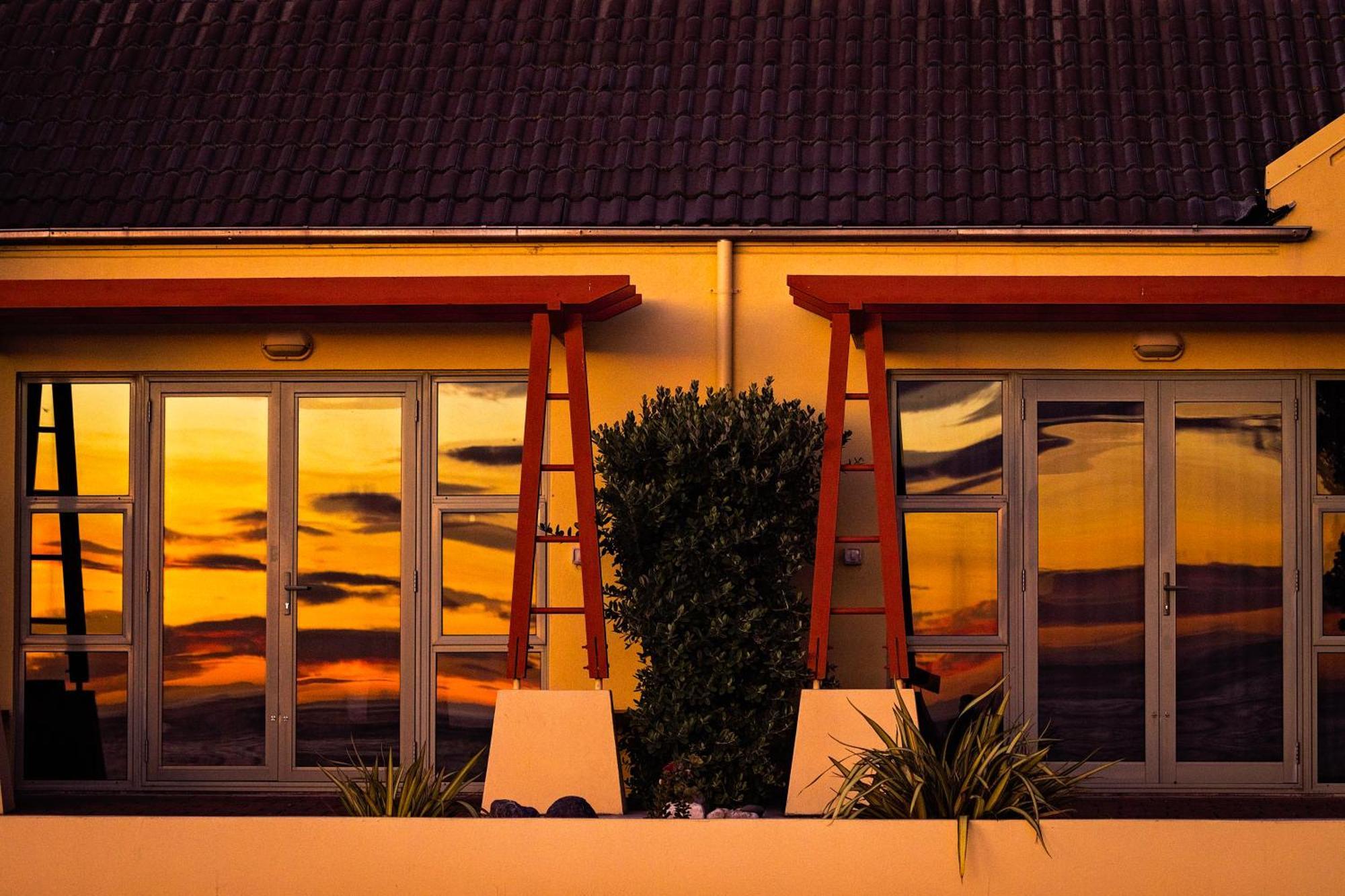 The Anchor Inn Beachfront Motel Kaikoura Exterior photo