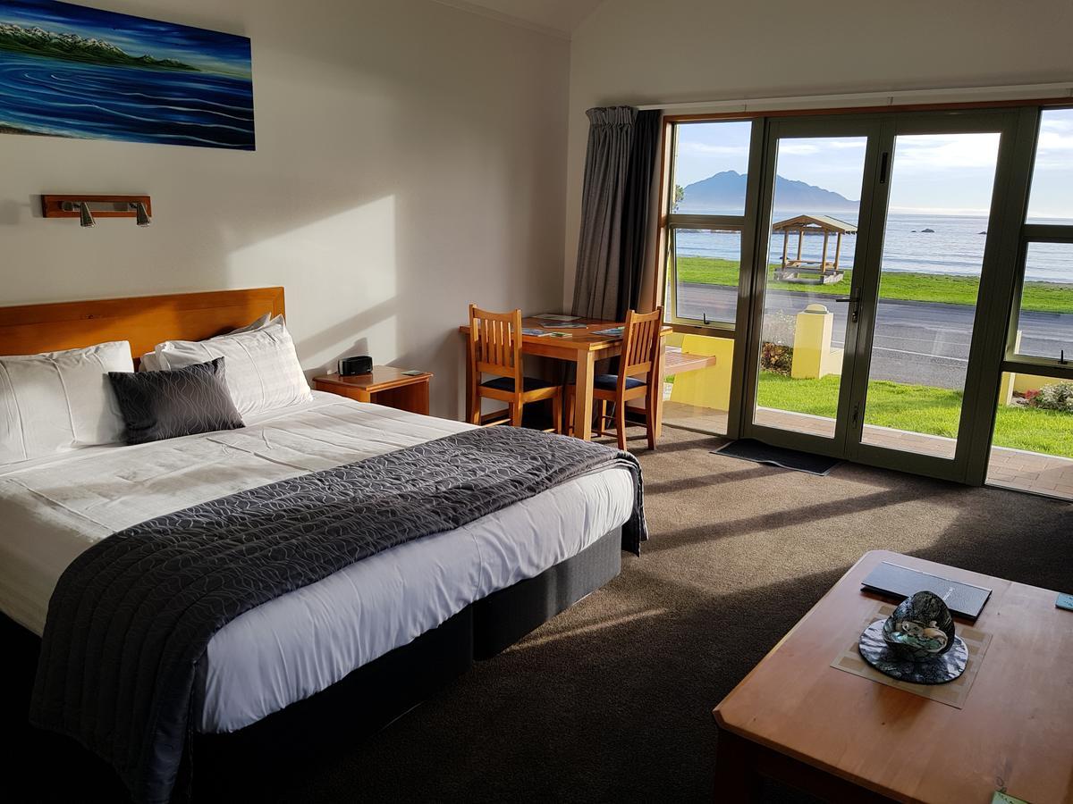 The Anchor Inn Beachfront Motel Kaikoura Exterior photo