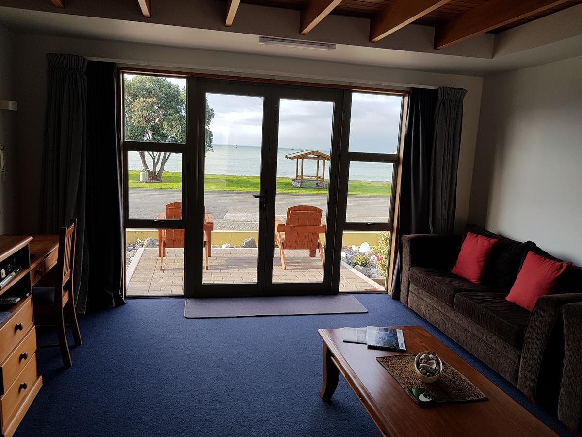 The Anchor Inn Beachfront Motel Kaikoura Exterior photo